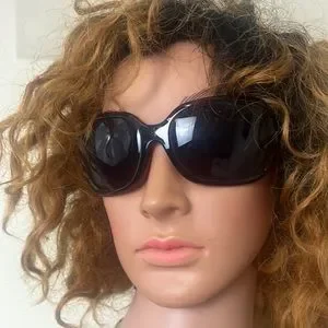 Liz Clairborne Sunglasses with  Open Side Cut outs Liz Claiborne | Accessories | Liz Clairborne Sunglasses With  main image 2